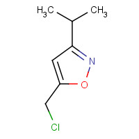 64988-71-2 5-(chloromethyl)-3-propan-2-yl-1,2-oxazole chemical structure